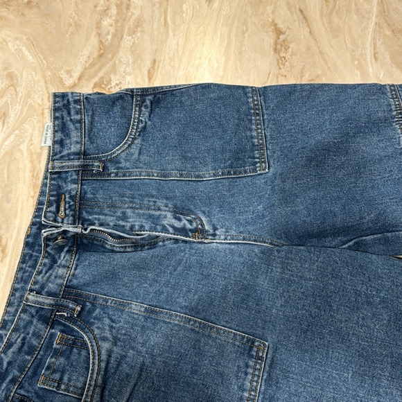 Women’s cargo jeans, size large imperfect condition - Picture 2 of 5